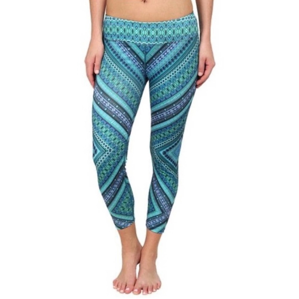 Prana Roxanna Mid Rise Capri Leggings size Lg